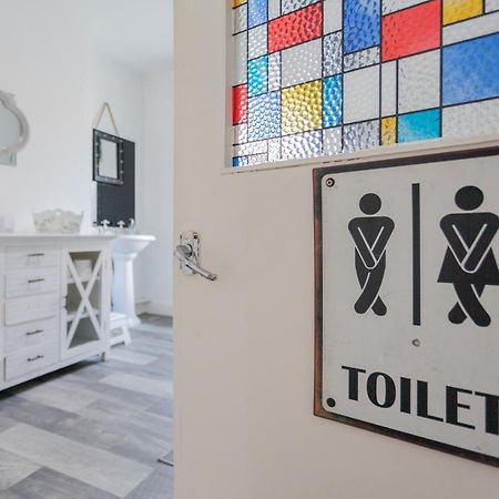 Windsor House Villa Londonderry Ngoại thất bức ảnh